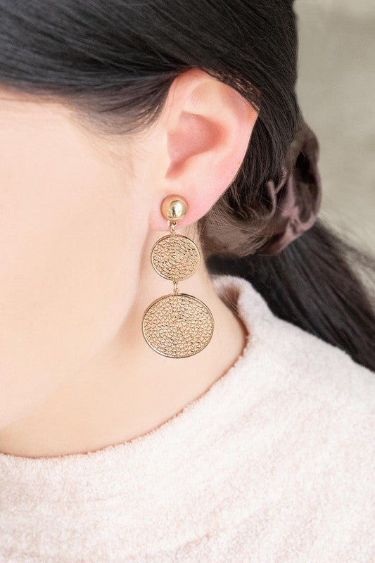 Lovoda Golden Webbed Earrings