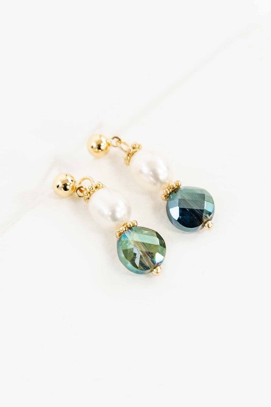 Lovoda Zaina Pearl Earrings