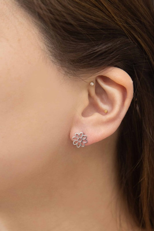 Lovoda Daisy Outline Stud Earrings