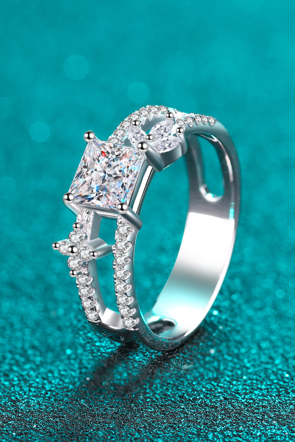 Paris - Moissanite Double Layered Ring