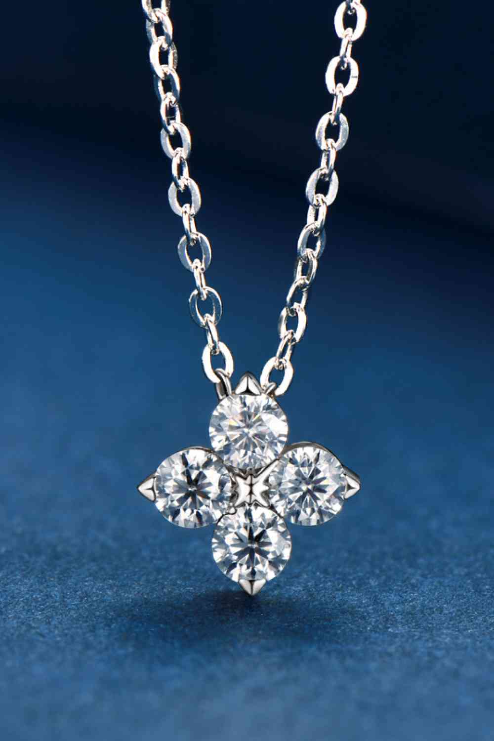 Nora - Moissanite Four Leaf Clover Pendant Necklace