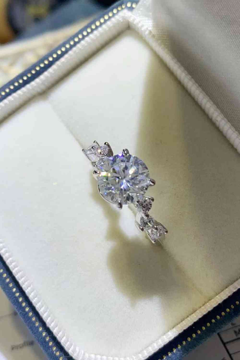 Xia - 2 Carat Moissanite 925 Sterling Silver Ring